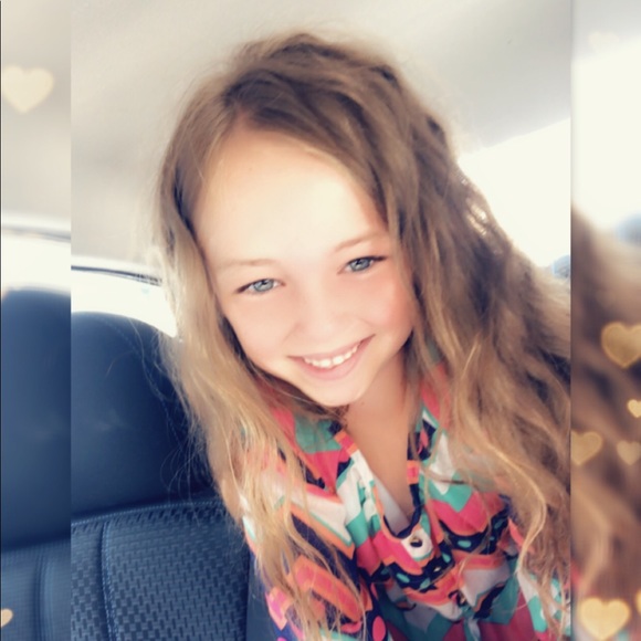 Meet your Posher, Deanna - Picture 4 of 5